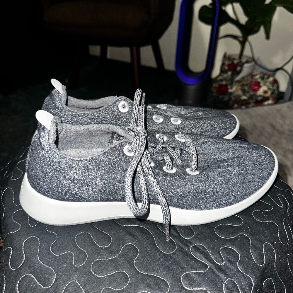 Allbirds womens Charcoal size 9 Sneakers
